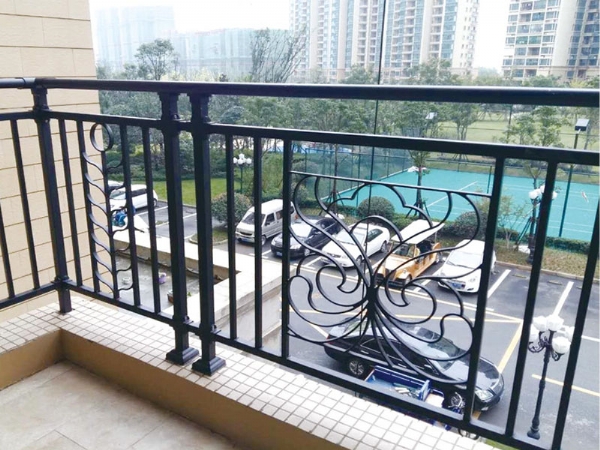 阳台护栏