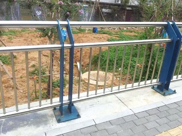 机非护栏