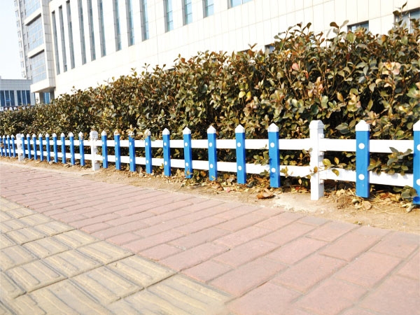 草坪护栏 (33)