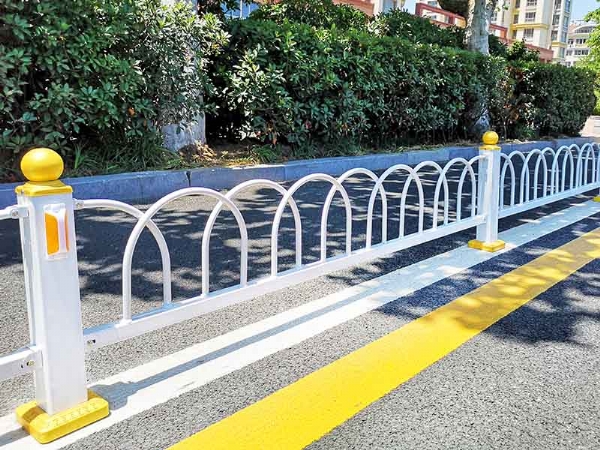 市政道路护栏 (3)
