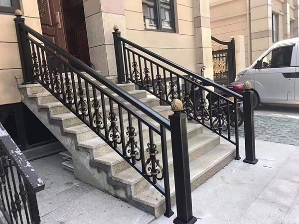 楼梯护栏