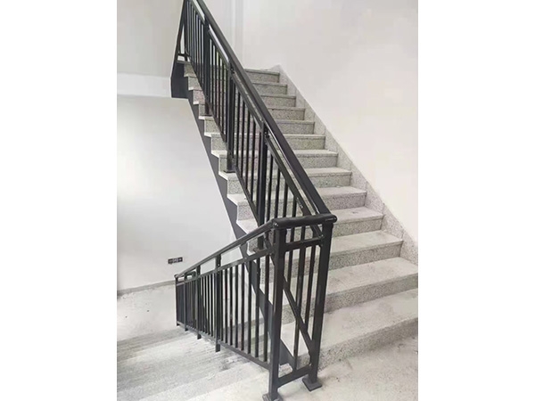 楼梯护栏