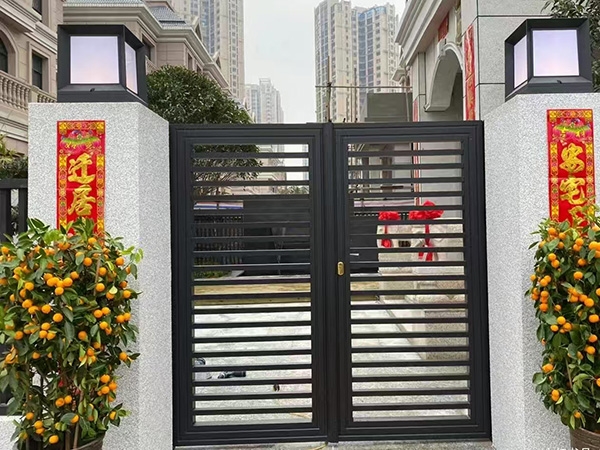 2b228c3548e06776cf4e7555c5bad036